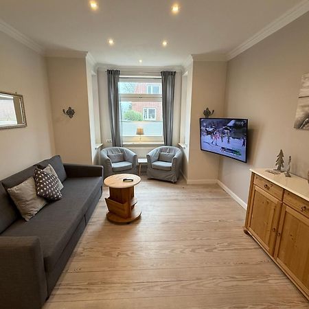 Ferienwohnung „Opa'S Tohuus“Mit Fahrraedern, Husum Хузум Экстерьер фото